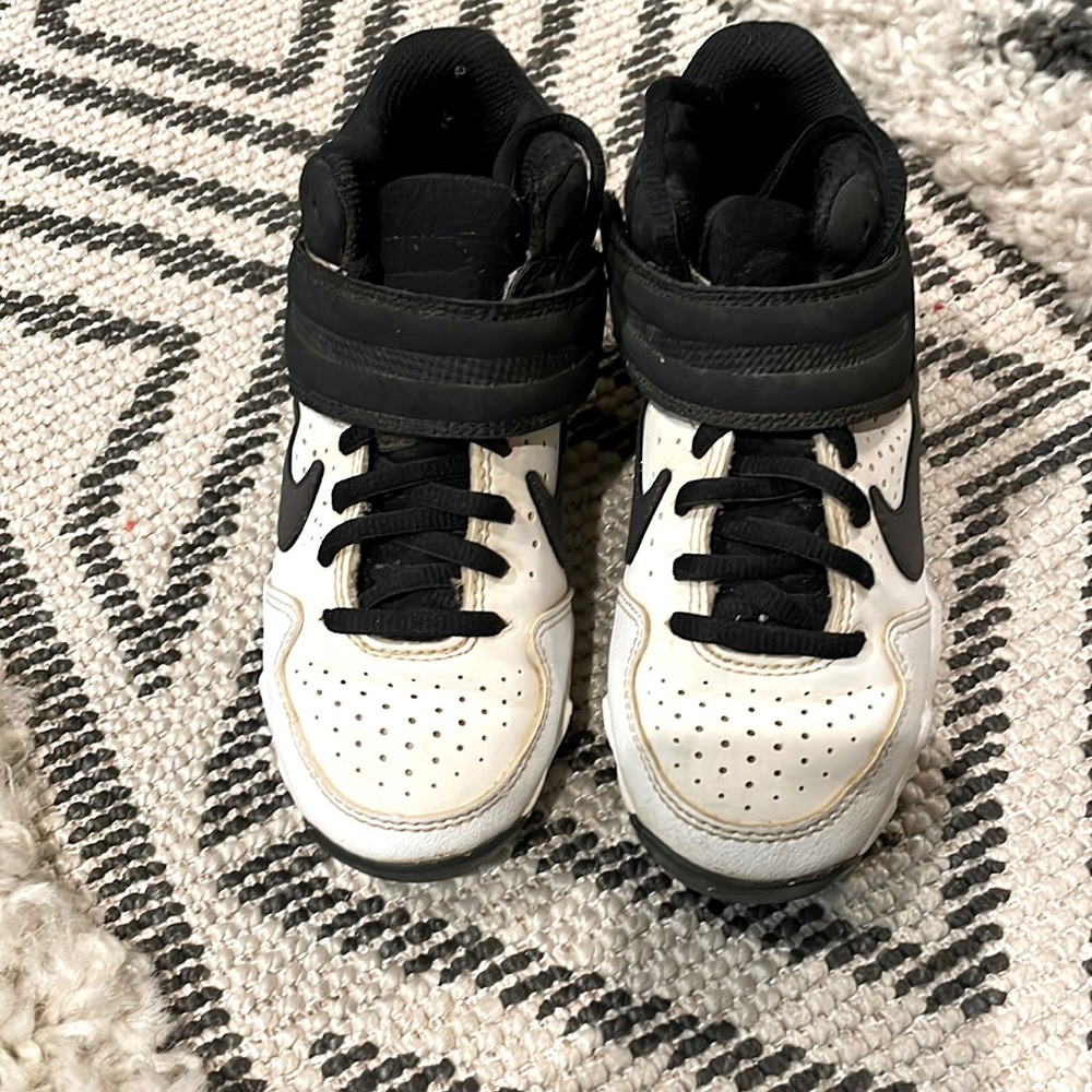 Size 13 Nike Baseball Cleats